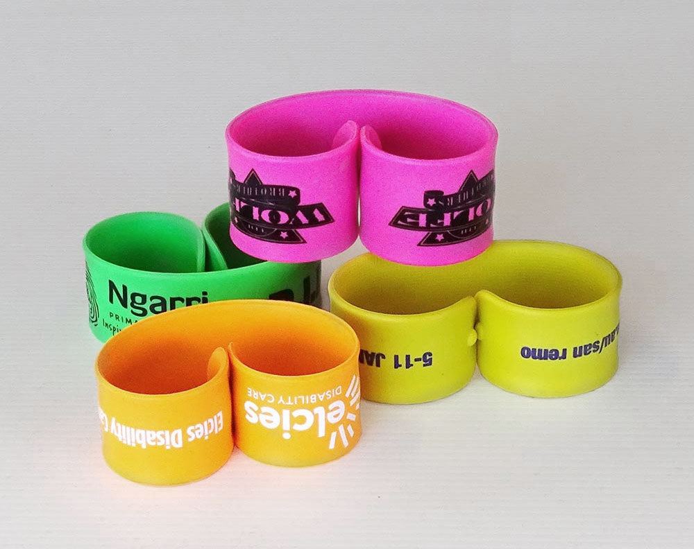 slap-group-01 Slap wristbands
